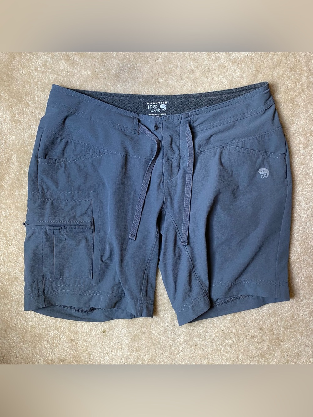 Mountain Hardware Yuma Short in Gray Size 2 - Hiking Outdoor Nature Gorpcore